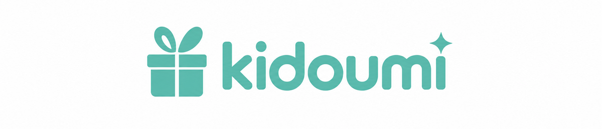 Logo Kidoumi vert avec cadeau et étoile sur fond blanc